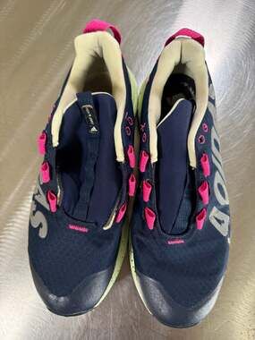 Adidas Vigor TR 6 Women's Running Shoes Size 8 Navy Pink missing shoe laces and